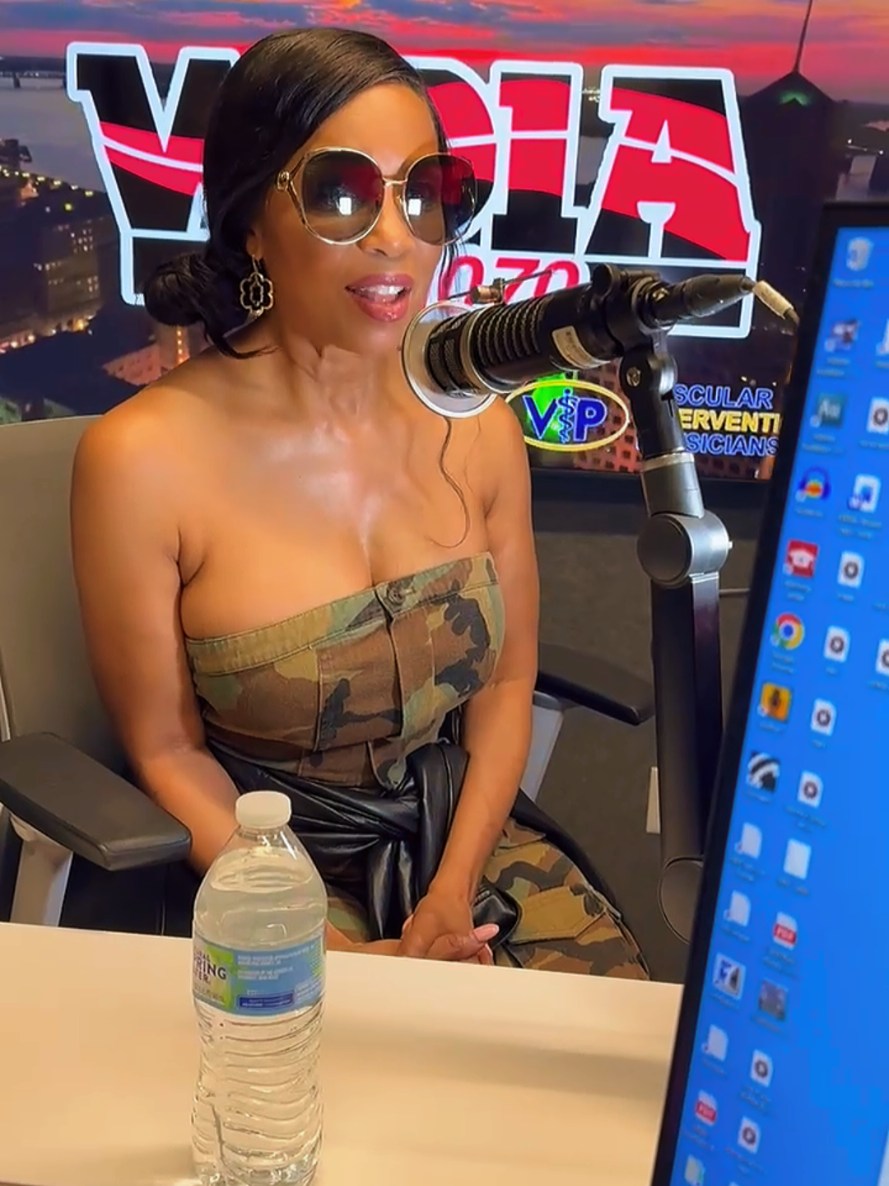 @eliseneal