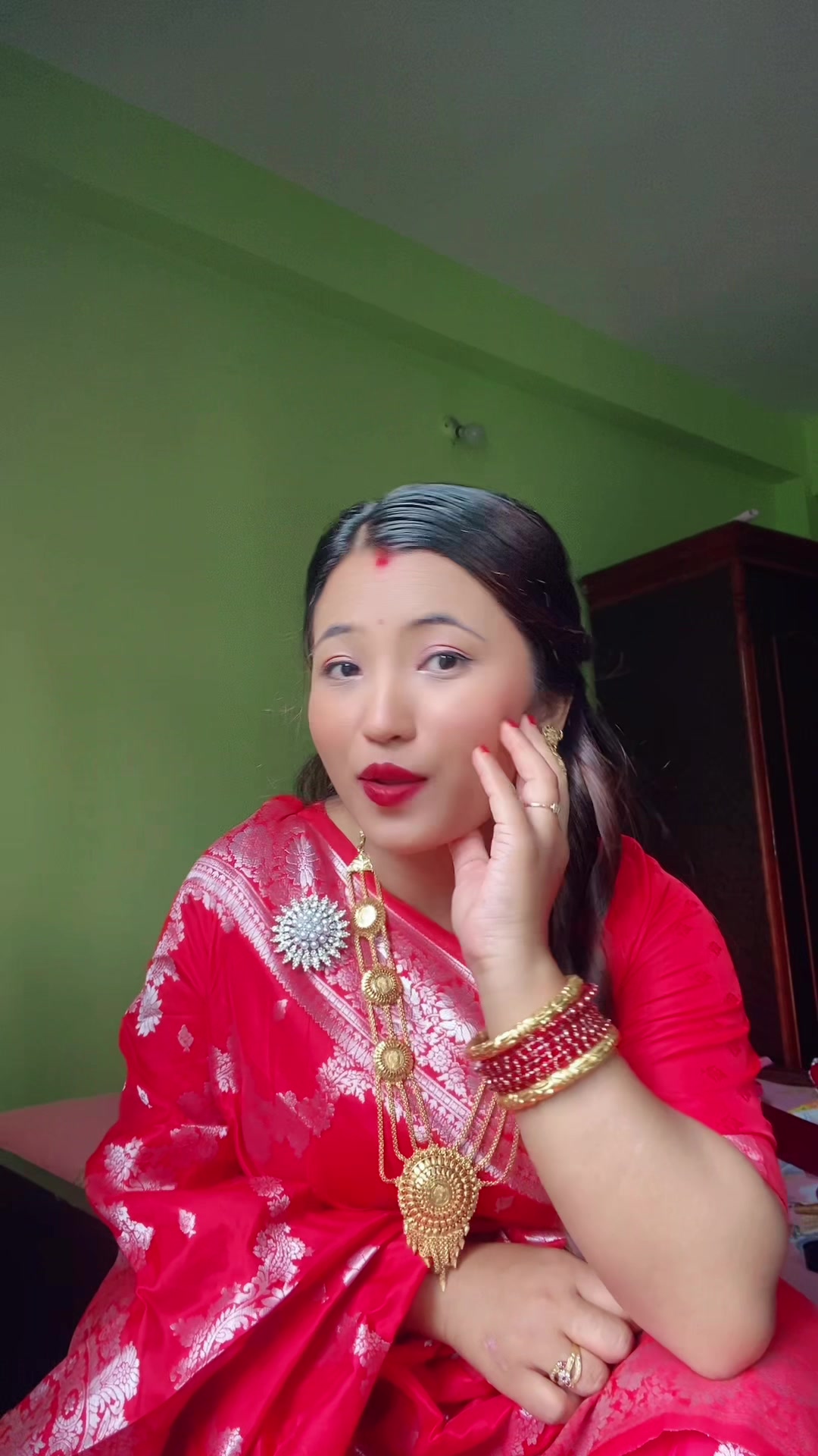 @Manila Shrestha🧿🧿