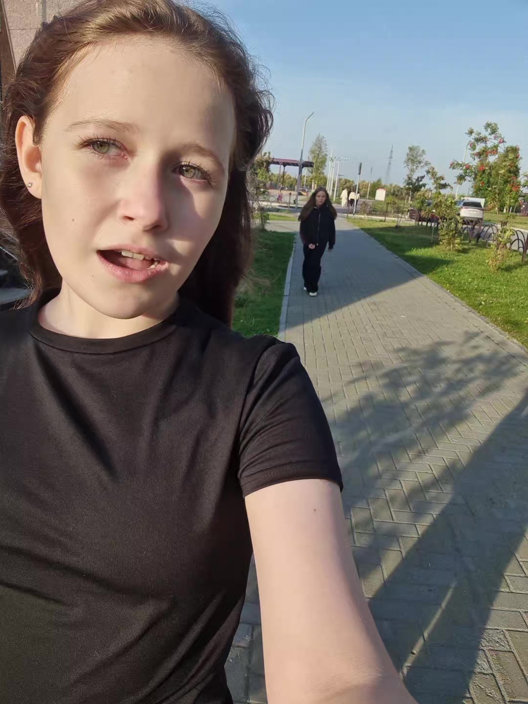 @👅 @