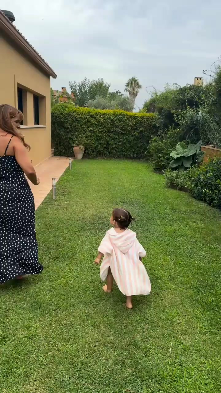 @AlbaPaulFan.1