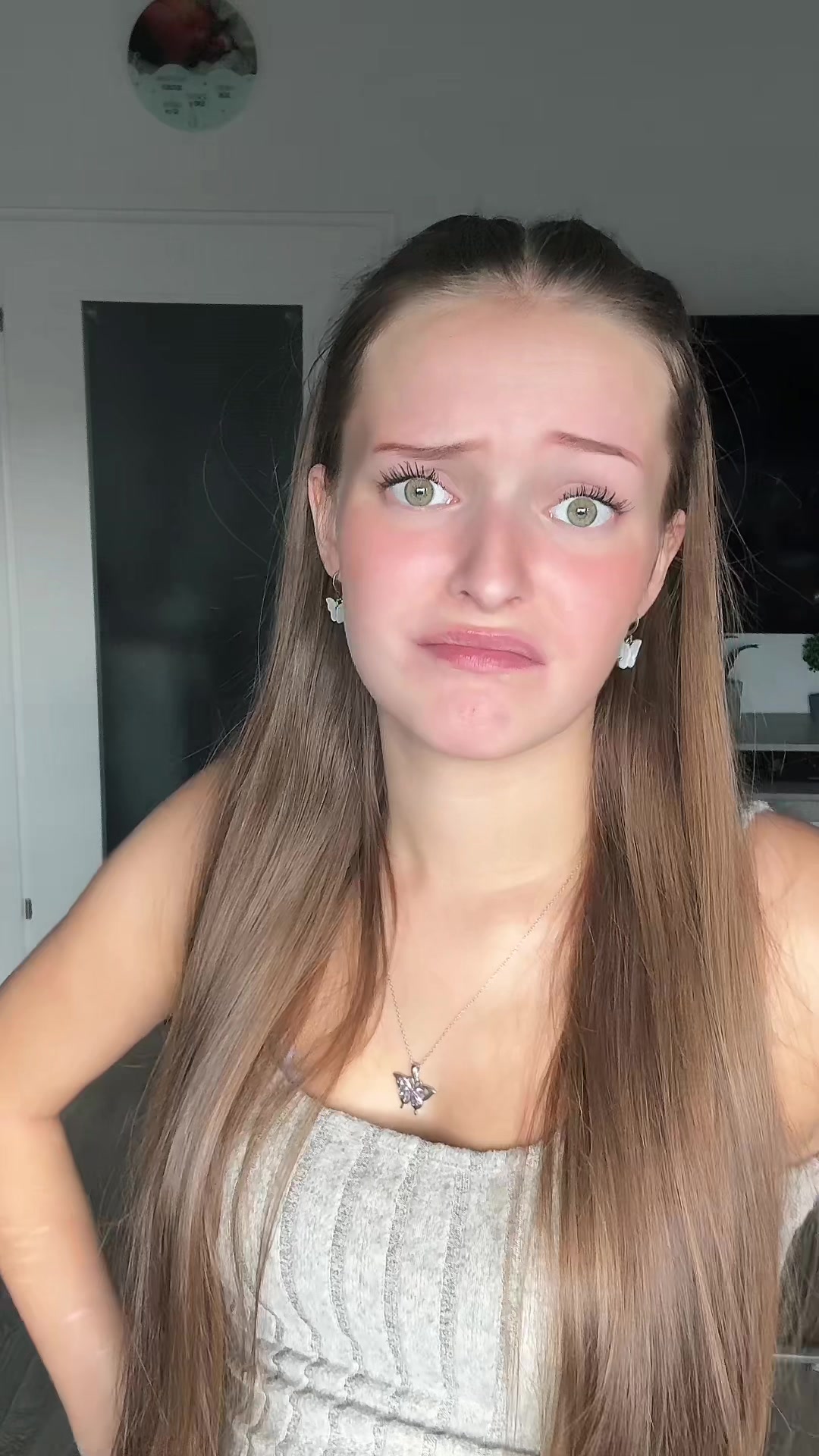 @diesetoni_