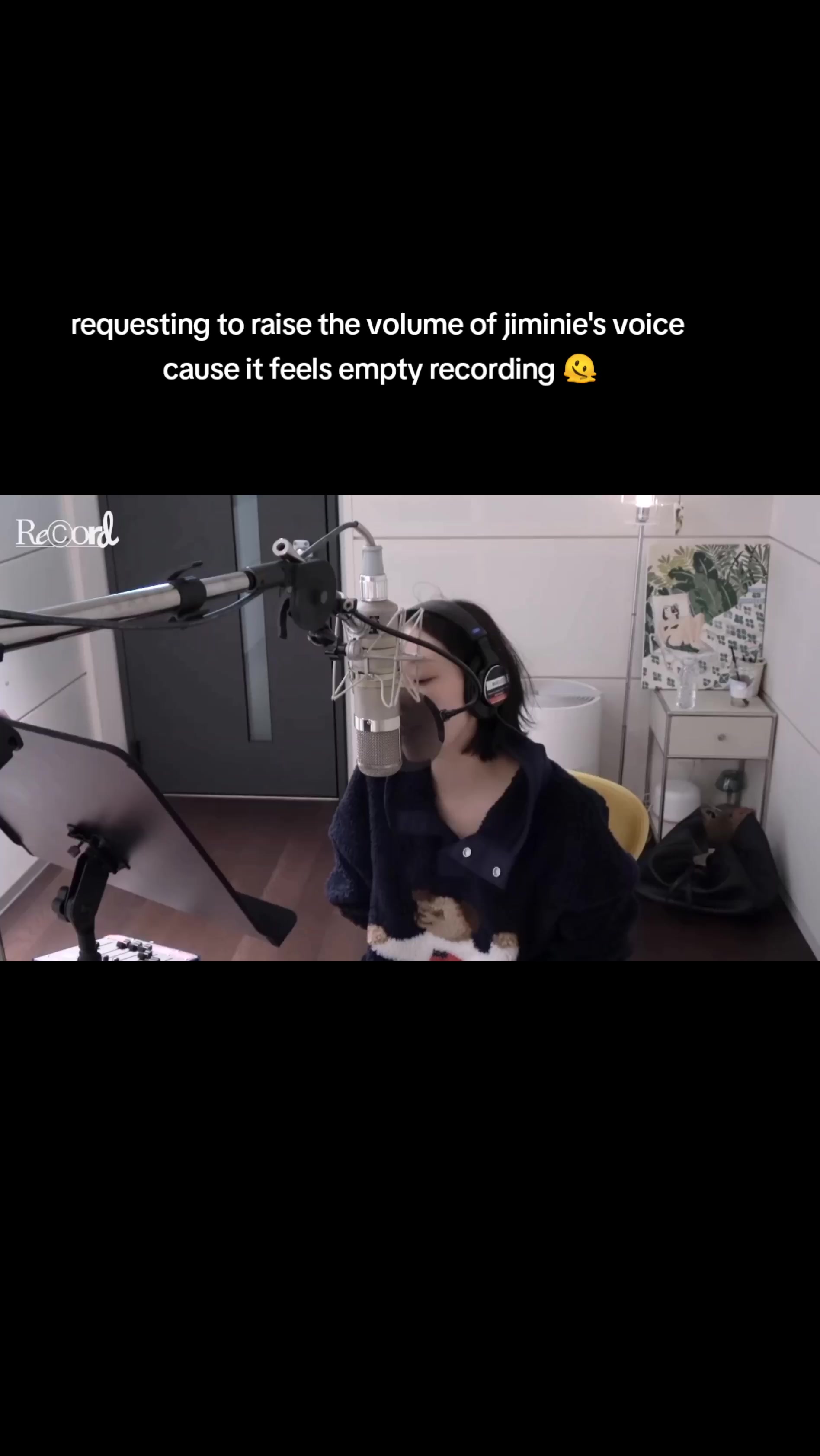 @🖤