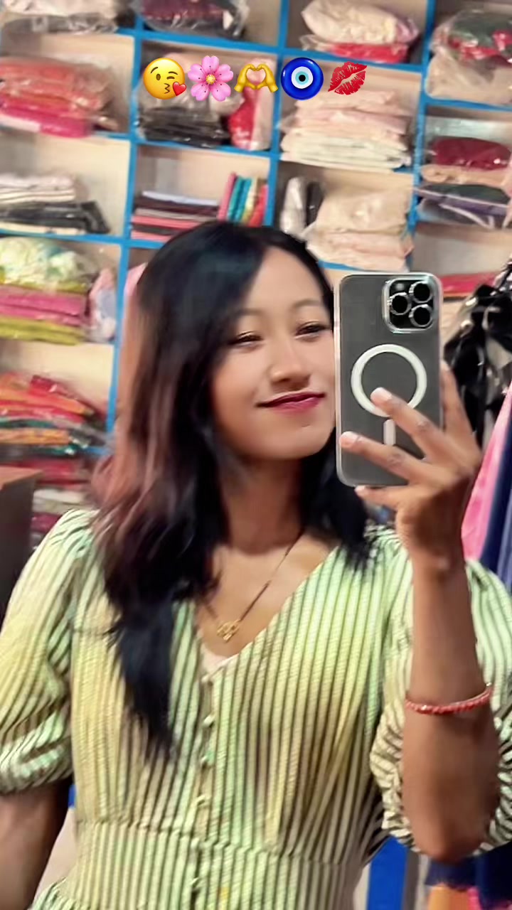 @रितीका🌸😘
