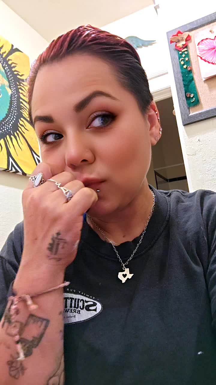 @mj