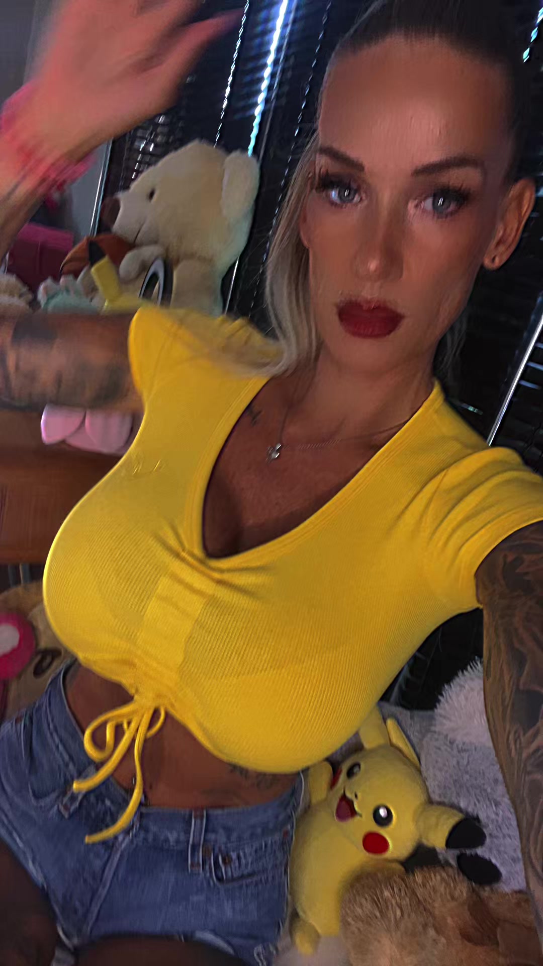 @Tiffy Hollywood 💓