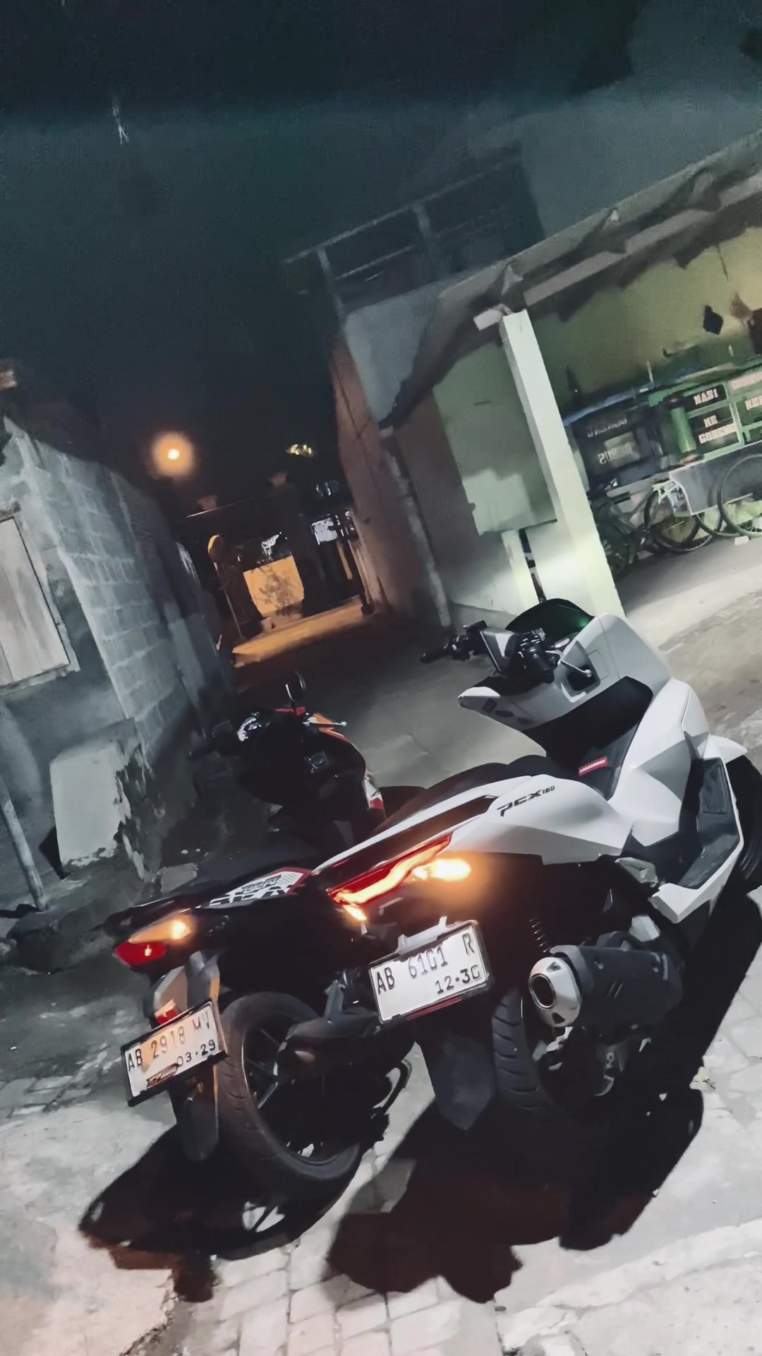 @๐๐ฅ๐ฅ ๐ฌ๐ฅ๐จ๐ฐ๐ฐ๐ฐ_