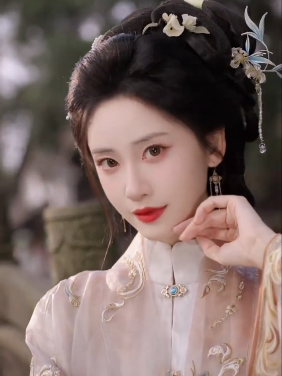 @🇧🇩~莉莉崽~🇨🇳