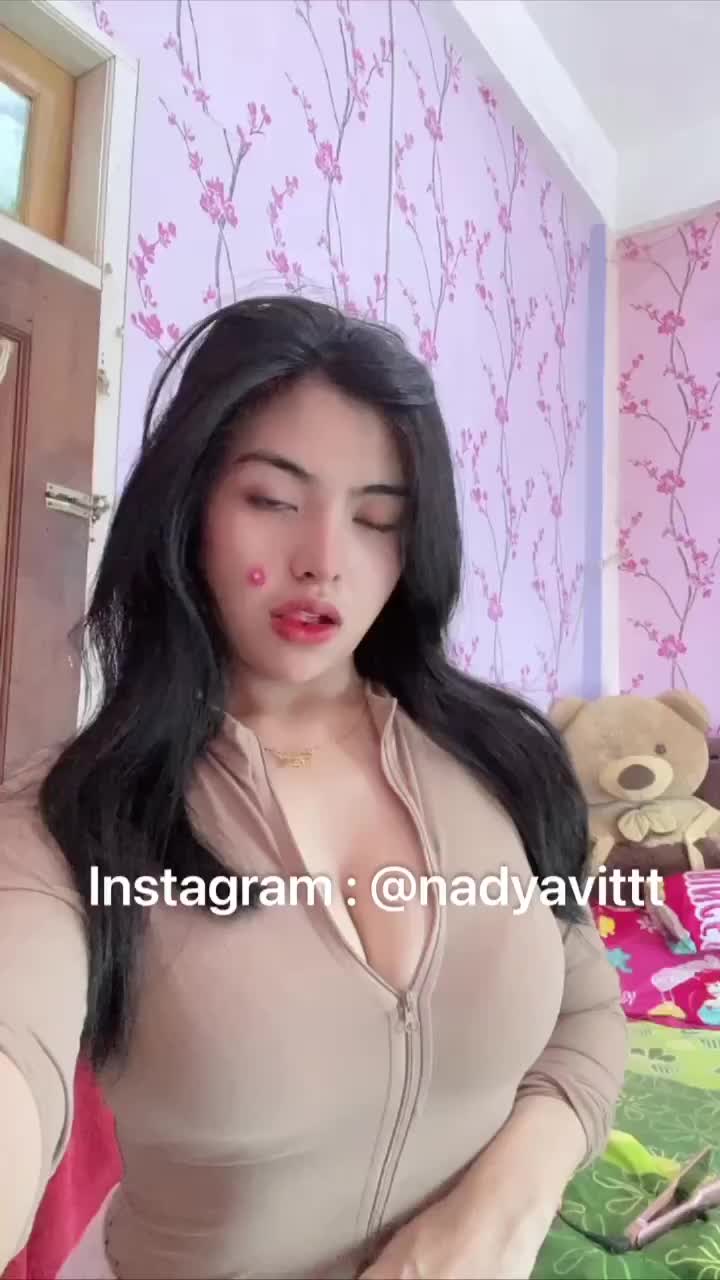 @Yang seger seger🥵😛💦