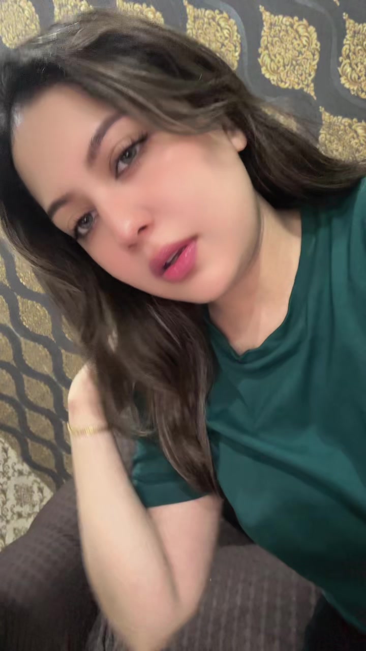 @ChawLa🥀