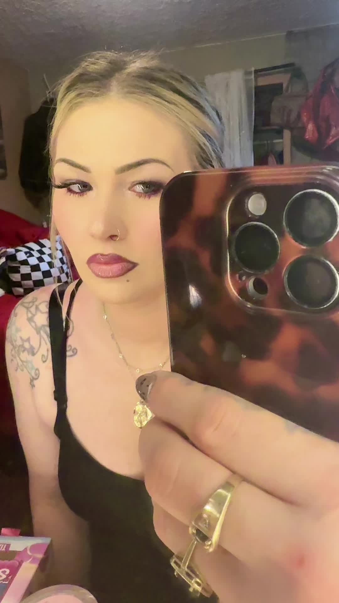 @jacquelenesopinions