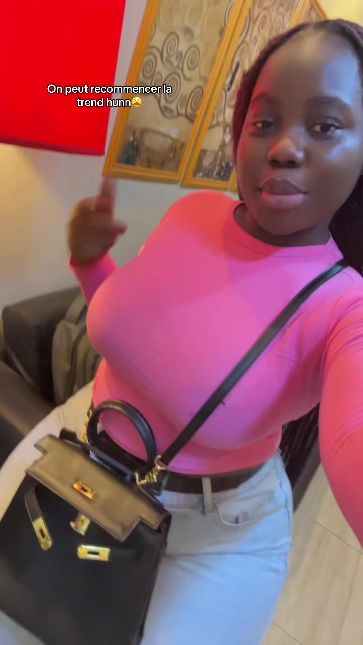 @APOUTSHOU🤍