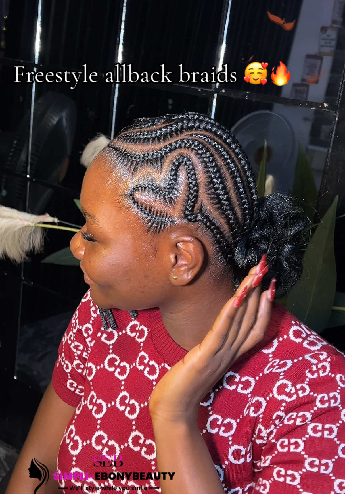 @THE AKUNGBA HAIRSTYLIST 💕