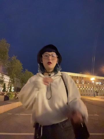 @Molli🫂