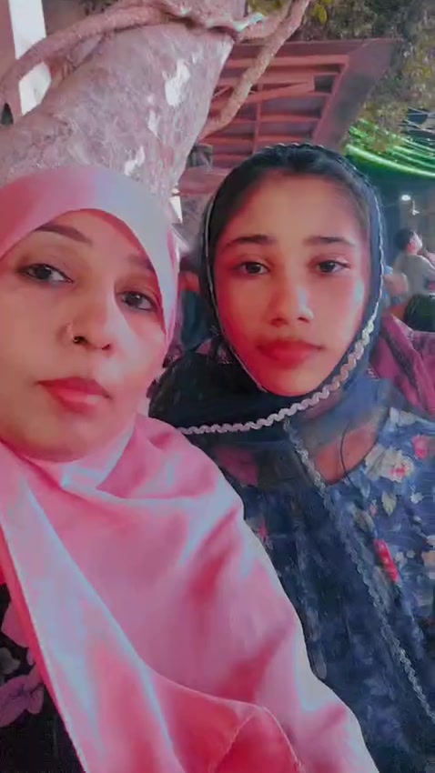@Four Sister's 🥰💕😍