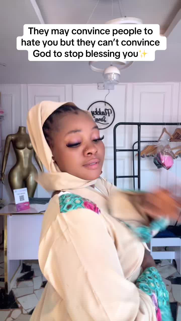 @Flakky Vogue Collections