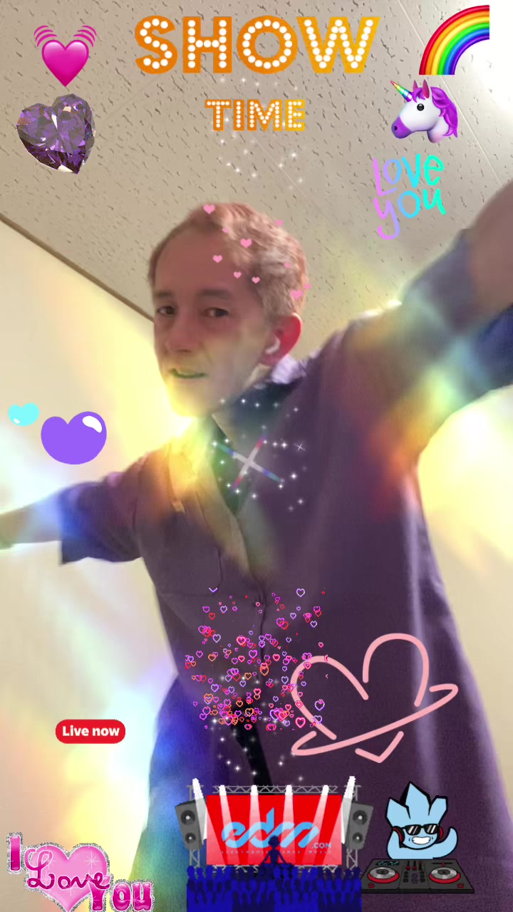 @💎Kouzou 🌈🟣