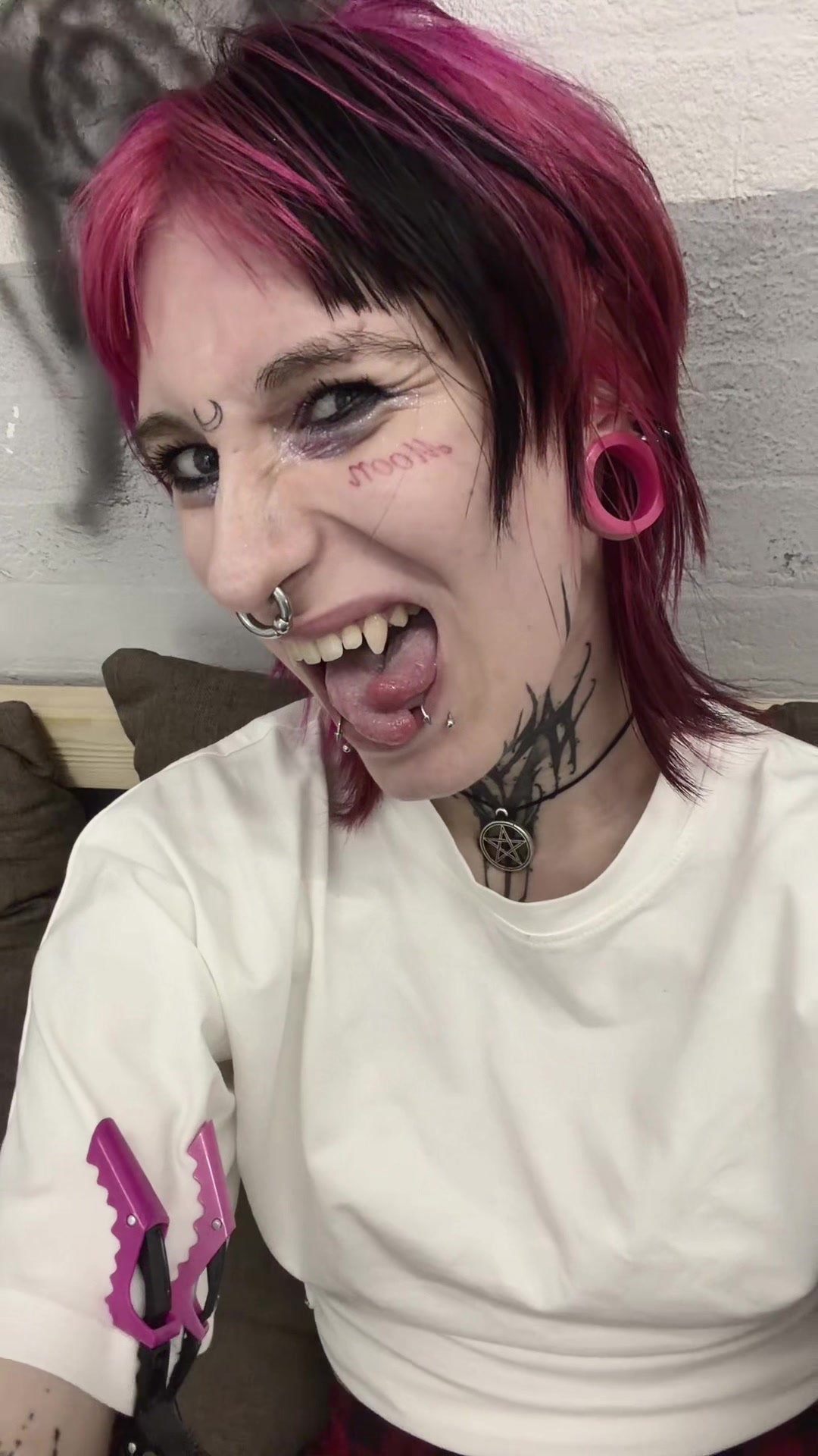 @meowmeow