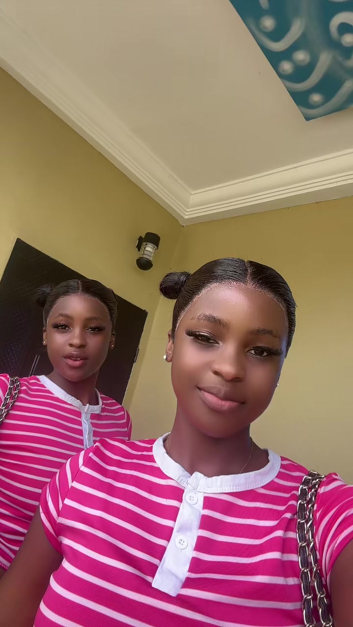 @Faith&Favour🦋