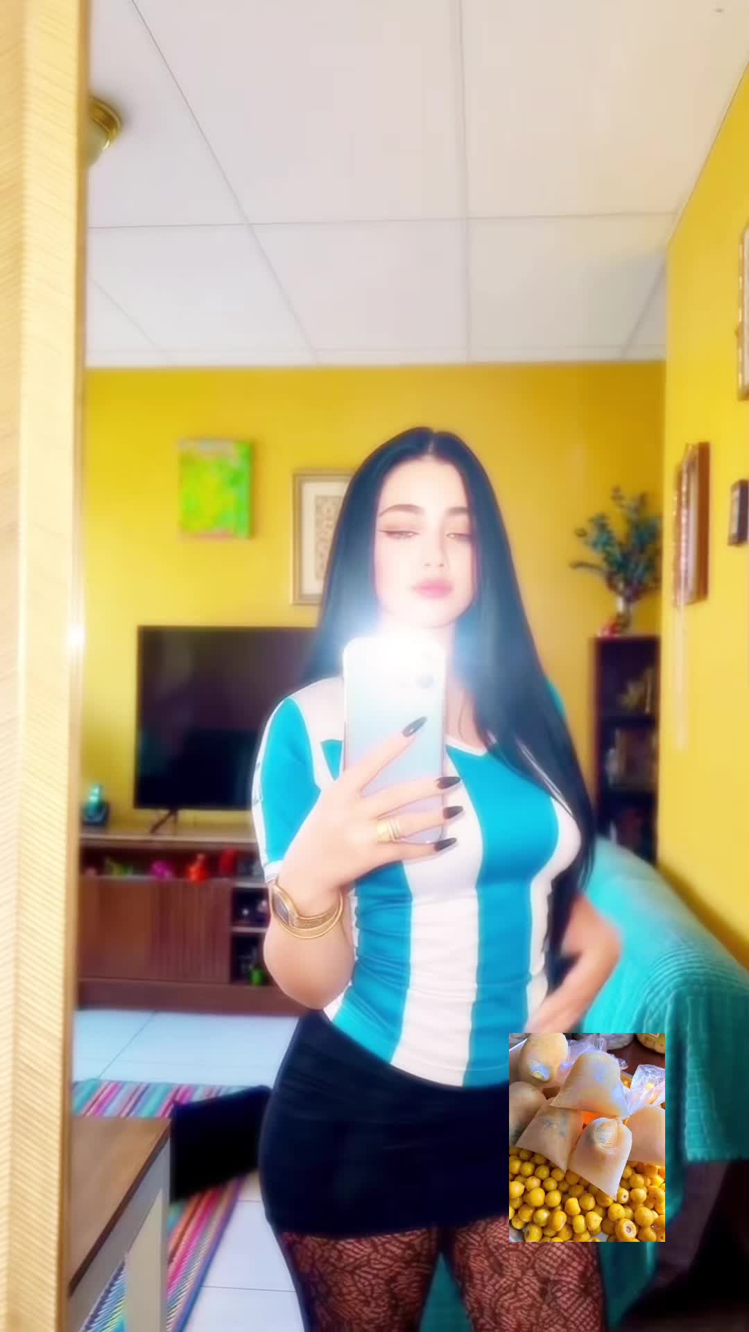 @Meche👾