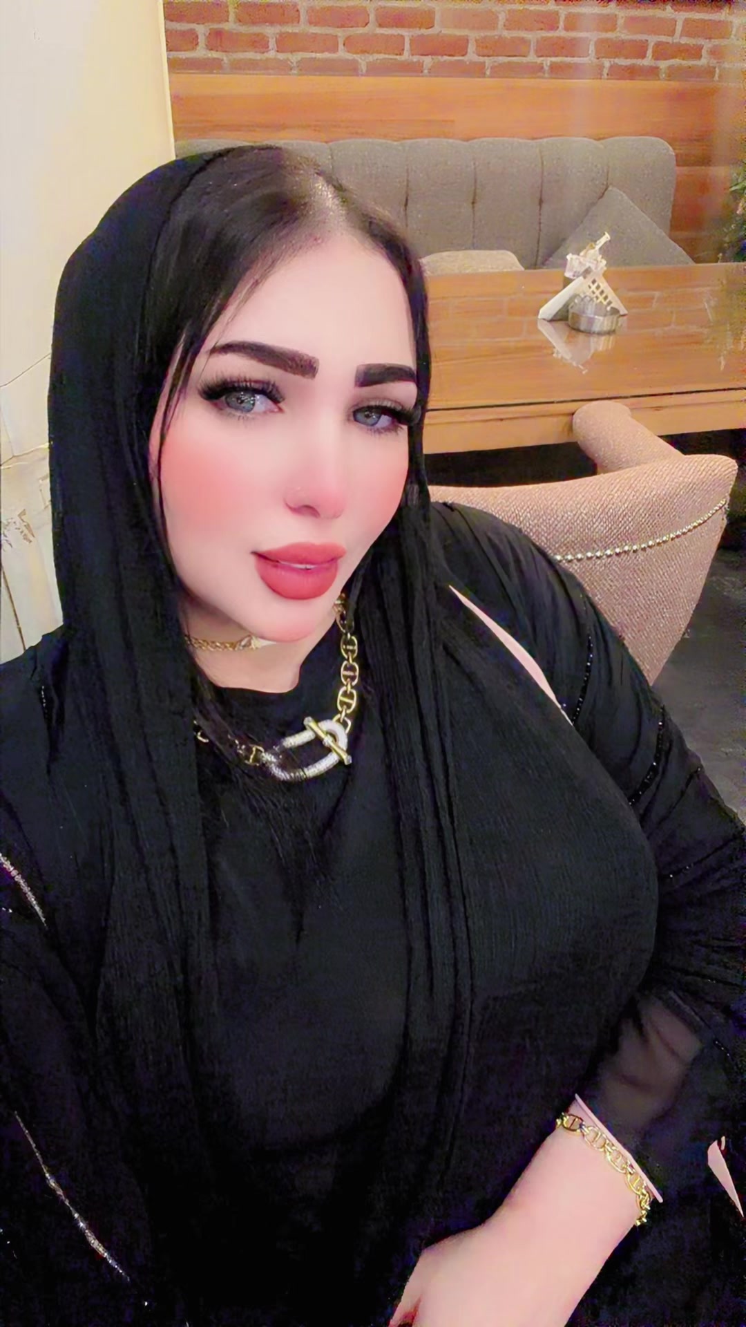 @ملكة الخليج اية الجبروني