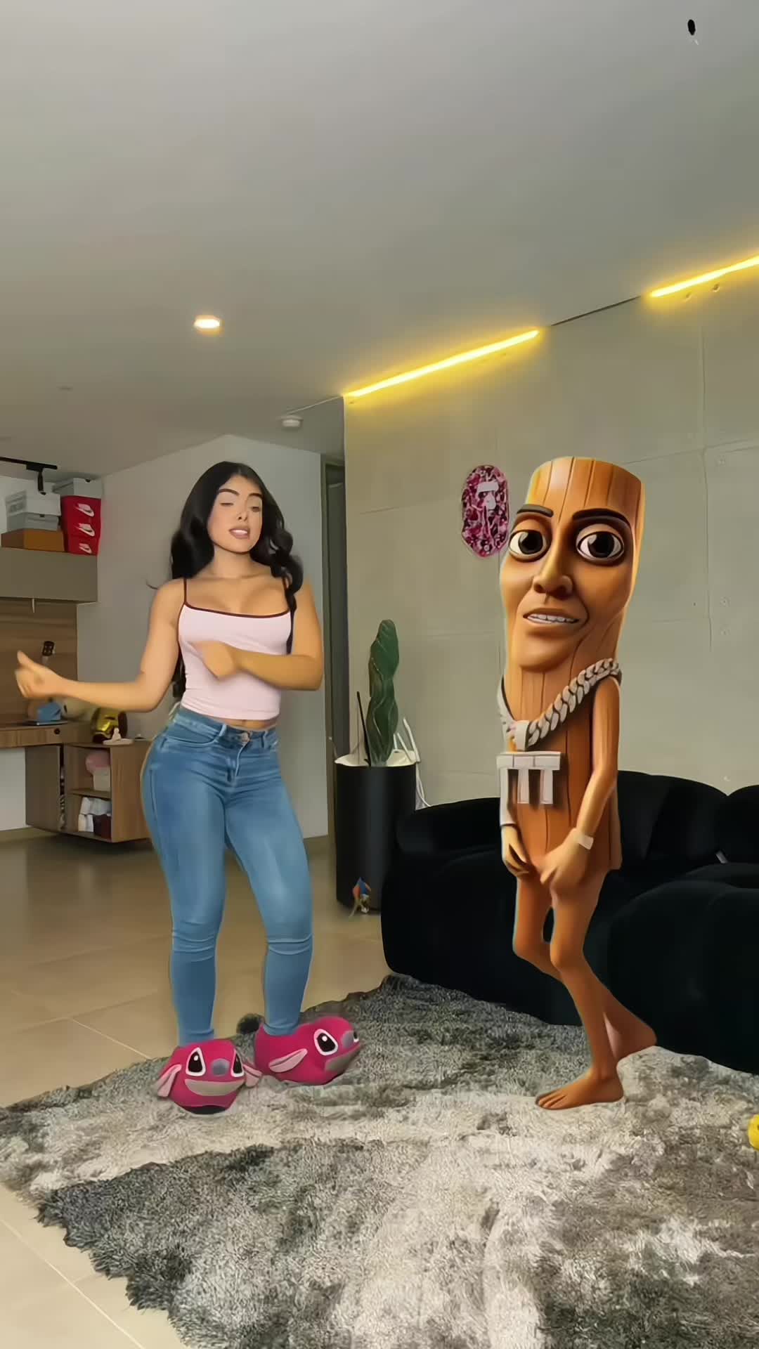 @Camila