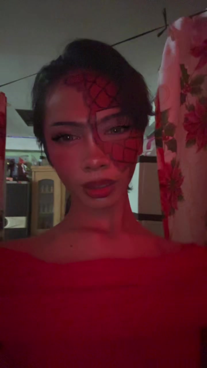 @ur.gurl_zxn