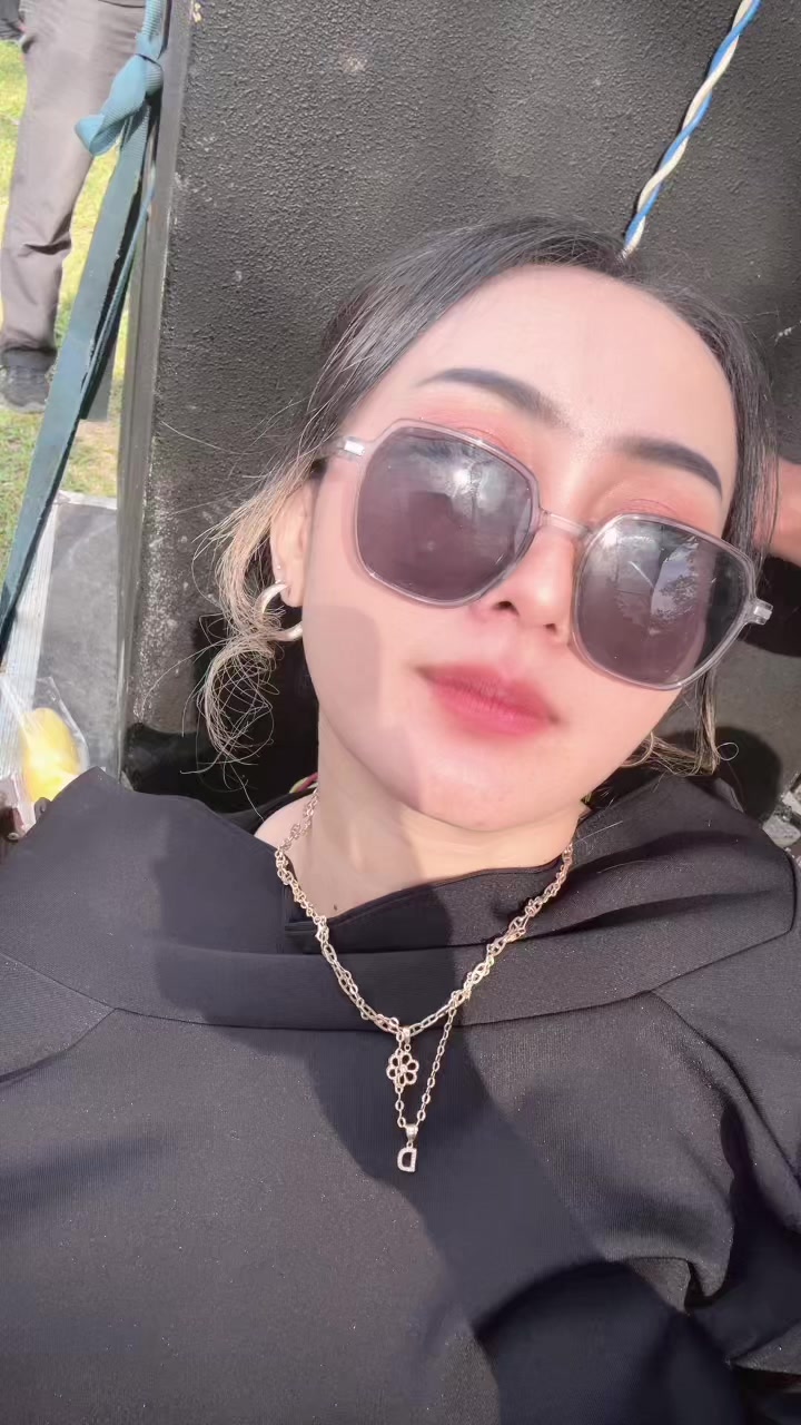 @DellaSantika22