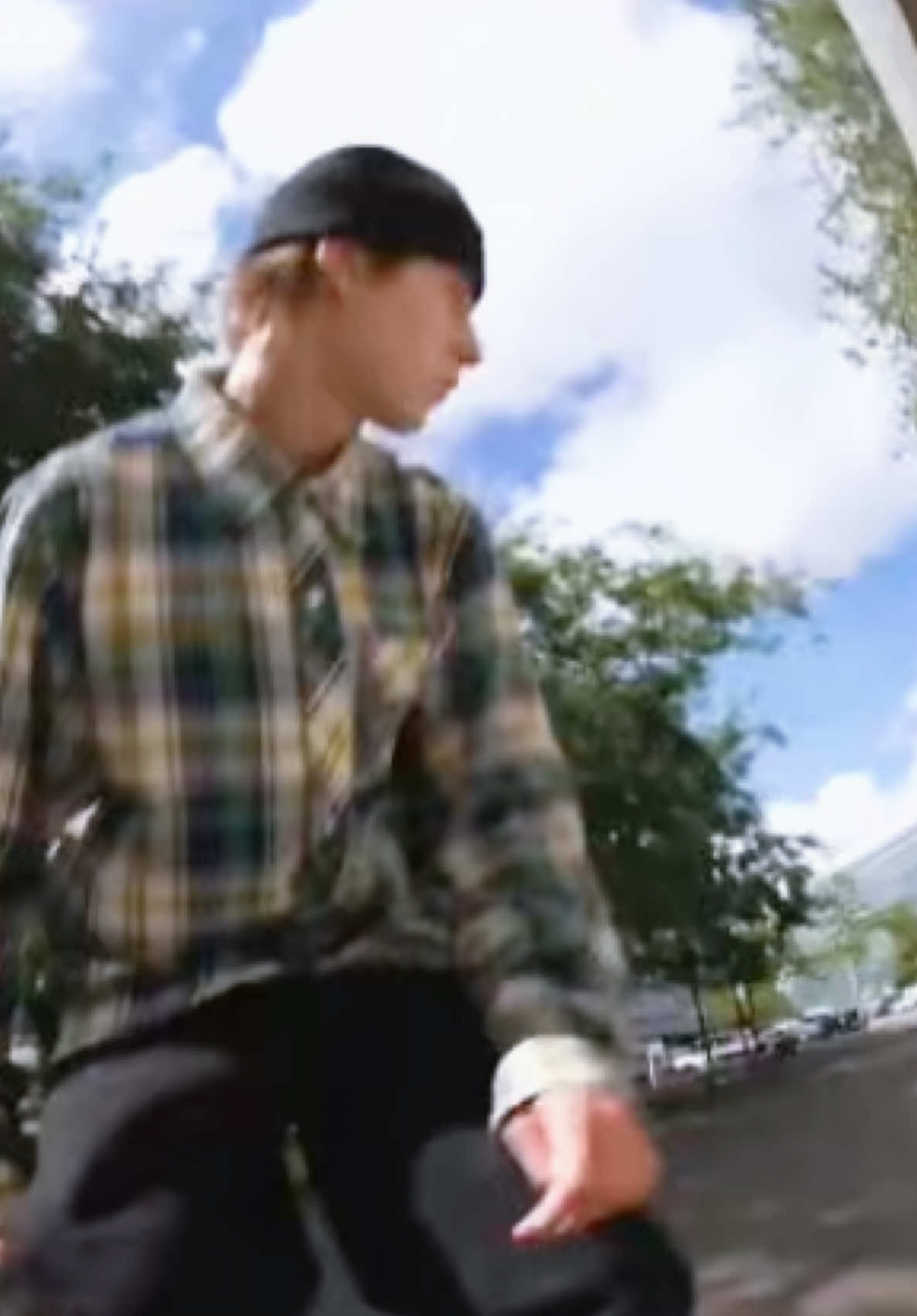 @Clipskateboard