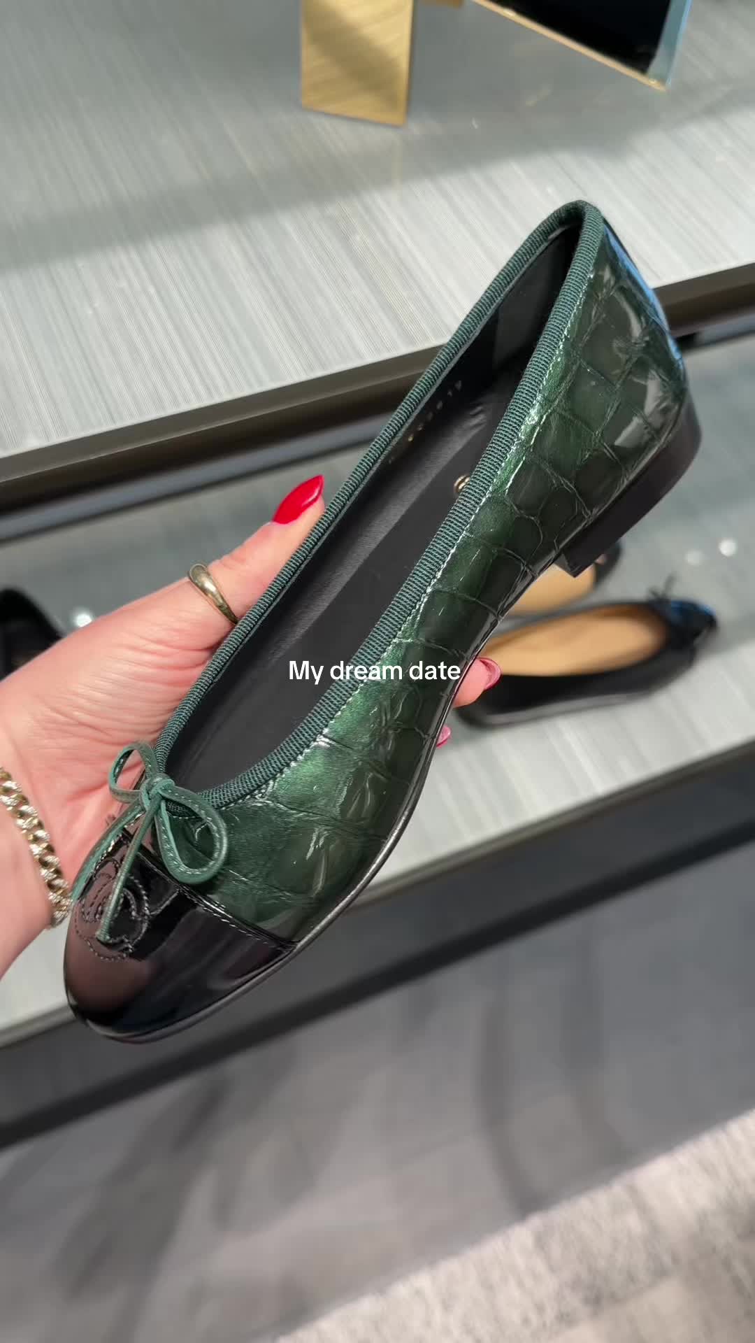 @Lindsay | Shopping Bestie