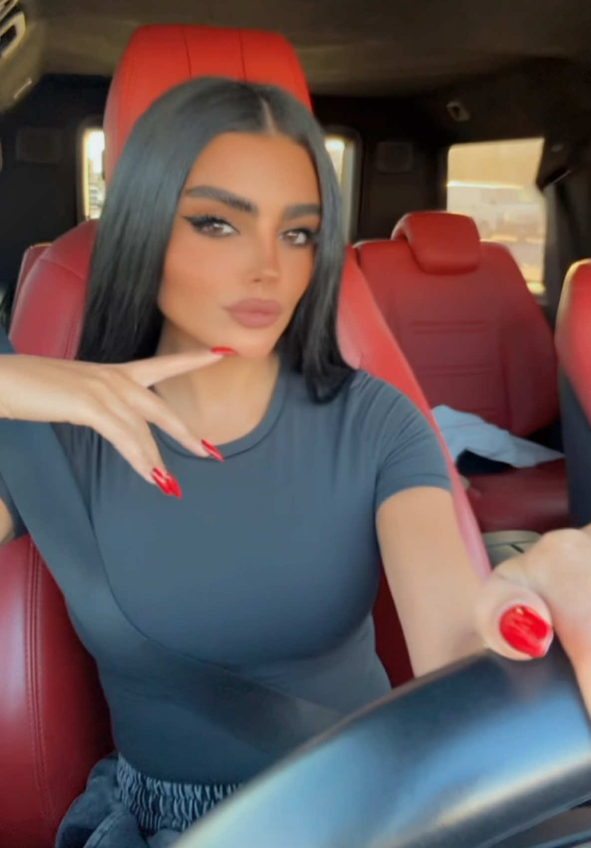 @Anaf👑