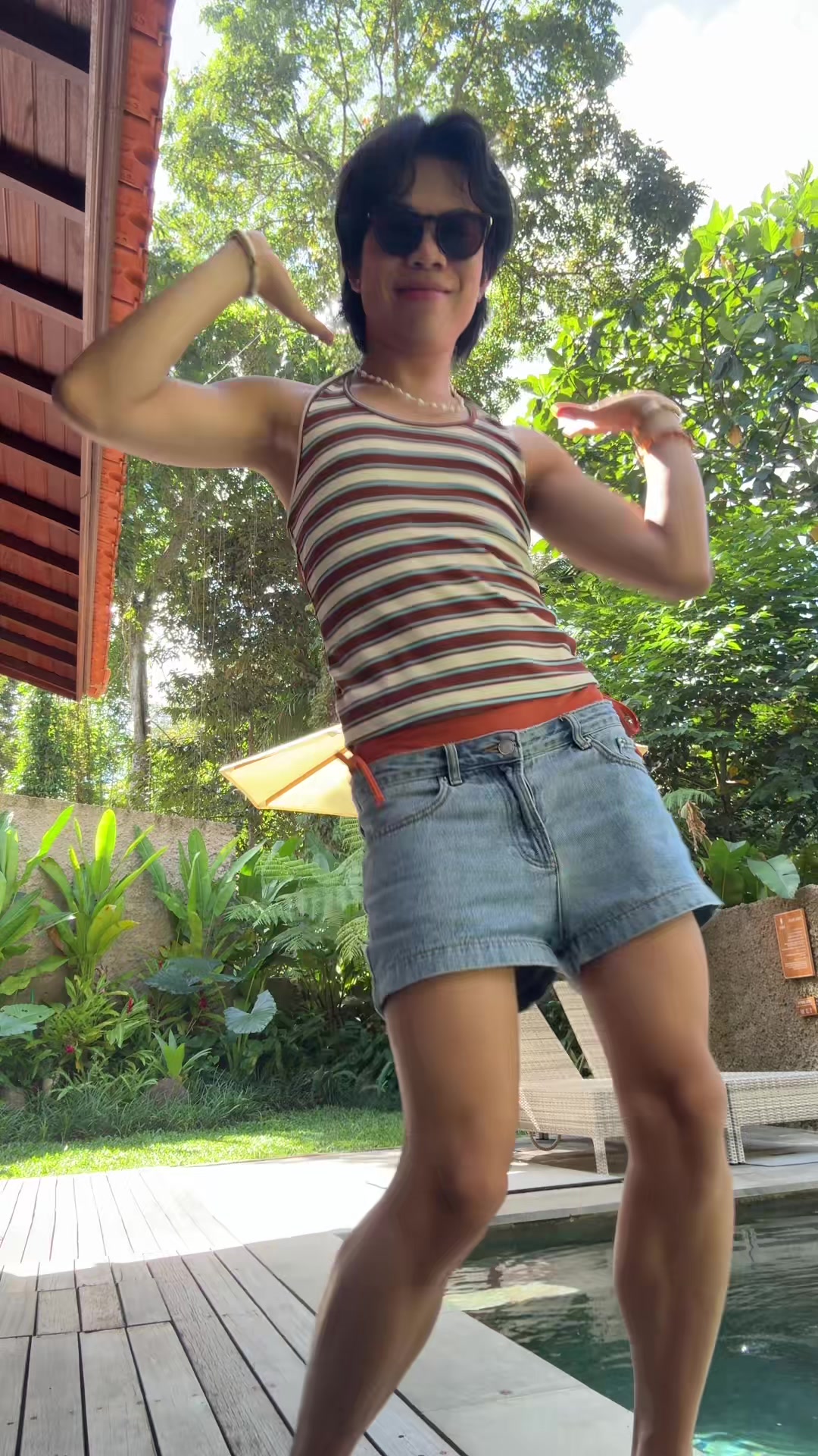 @timewithTris