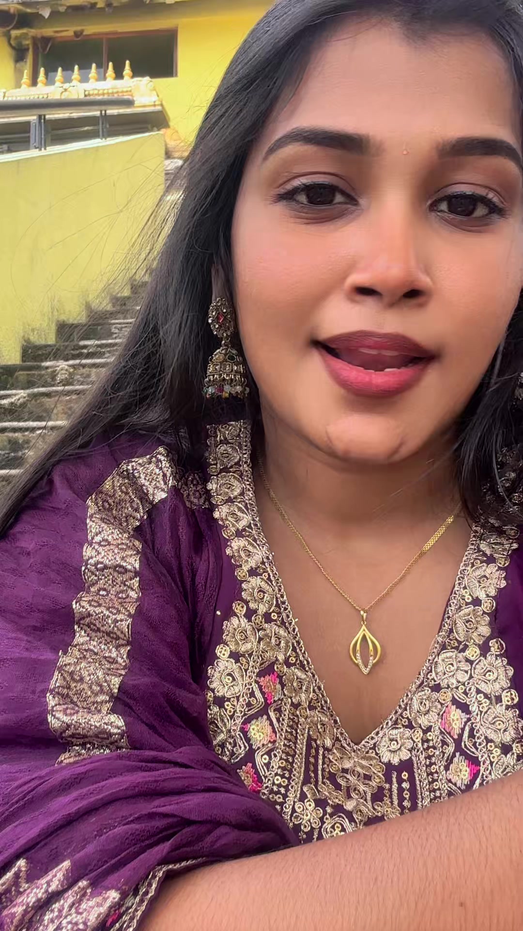 @Gayathri🦋👀