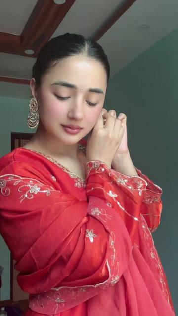 @Sagunakhattri🌸