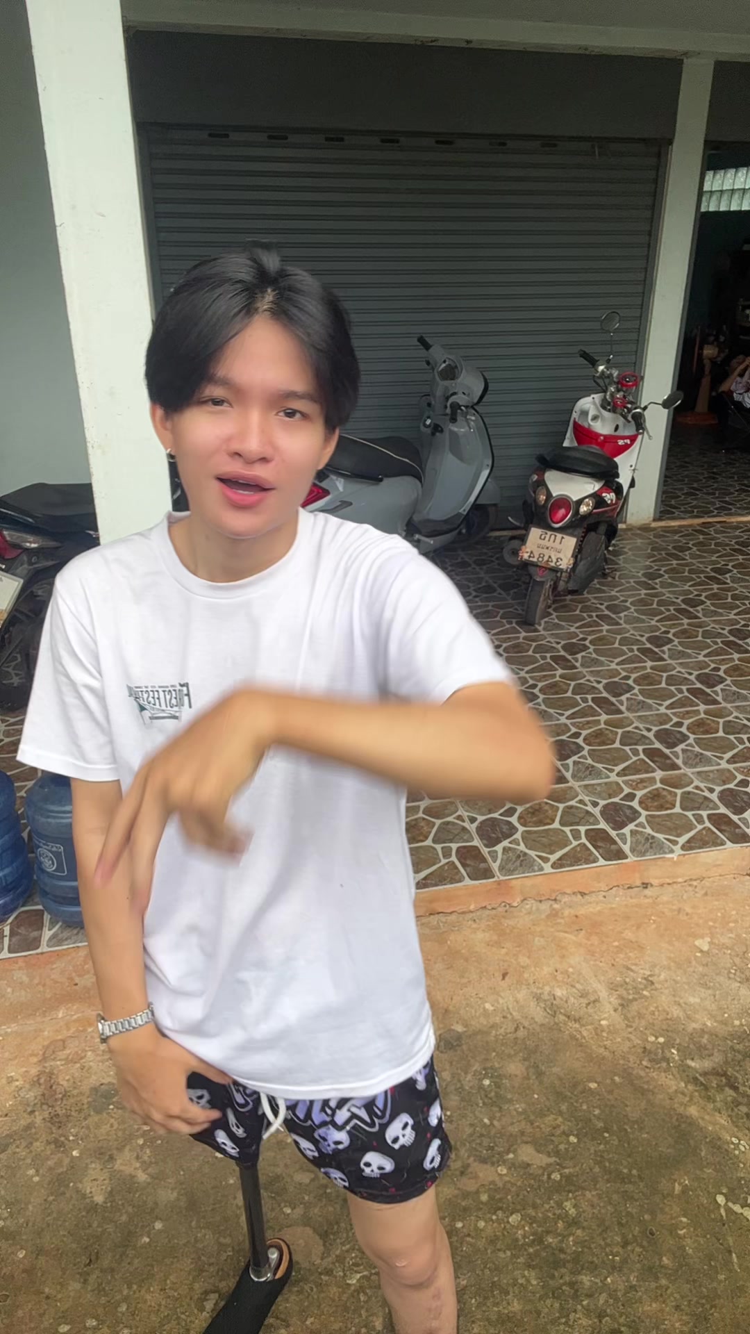 @Yotsapol❤️👌 ( 10.5k ) ขาเหล็ก