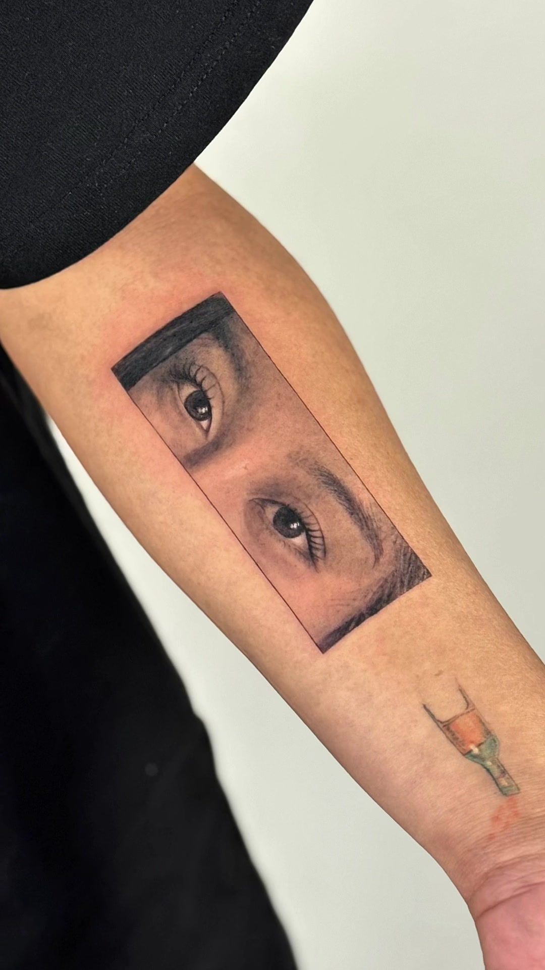 @EWE TATTOO