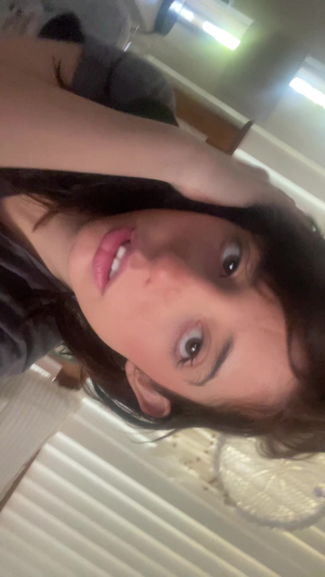 @ellieee