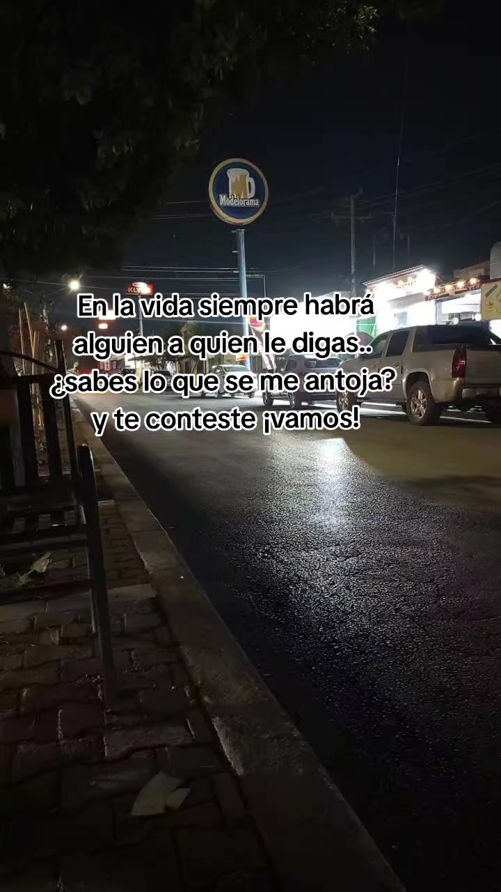 @Carla &bull;Te sigue