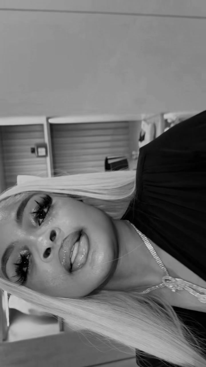 @QUEENMOTHER👑PUBLIC FIGURE👑