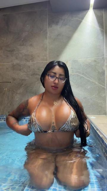 @Karen Cifuentes