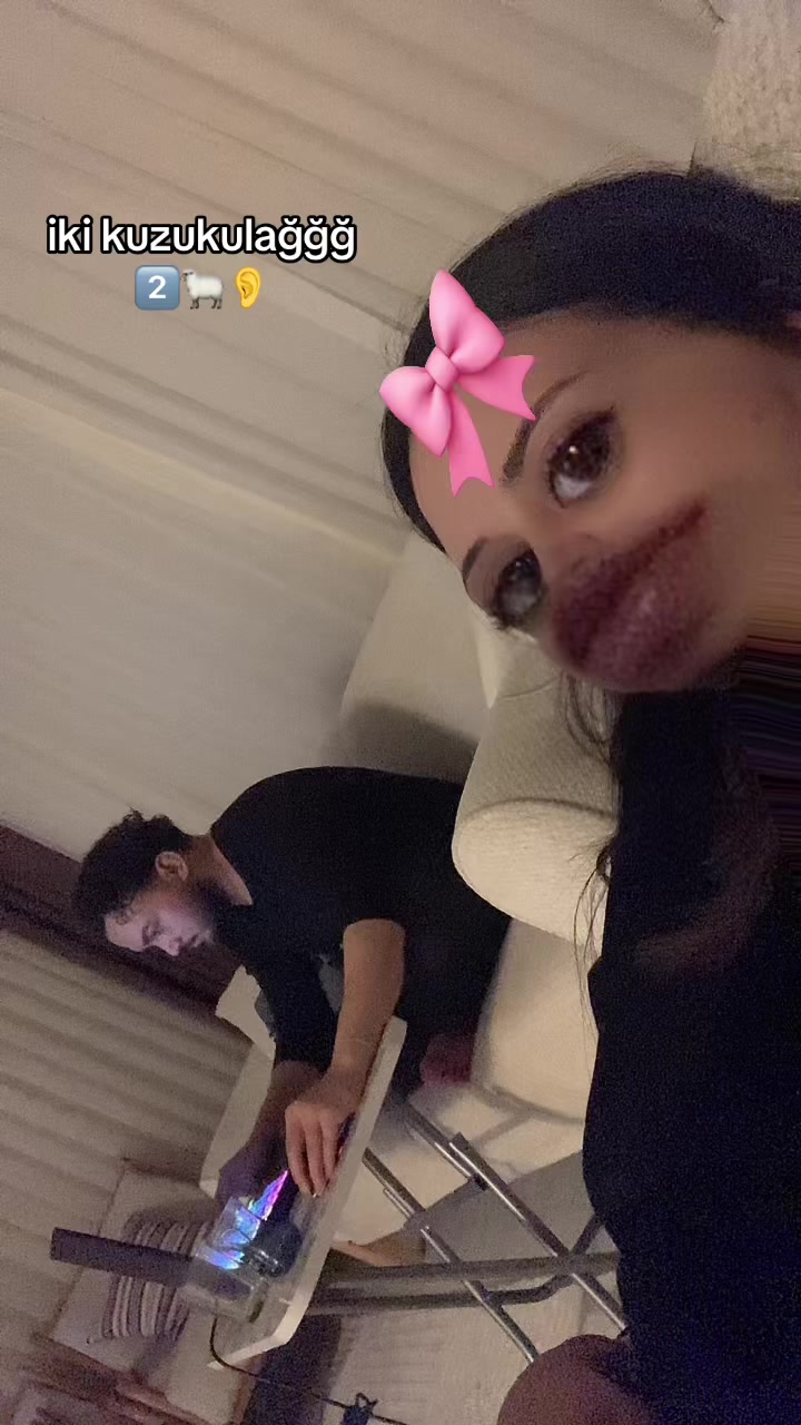 @zeyyneptuhan