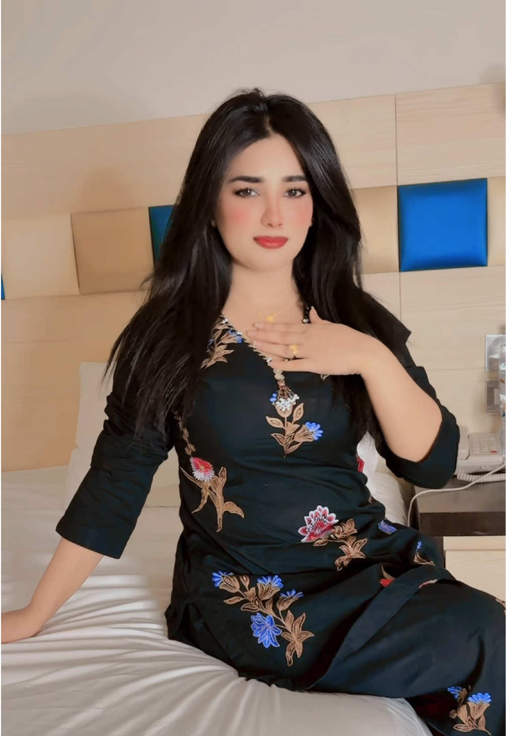 @Sadia🇦🇪