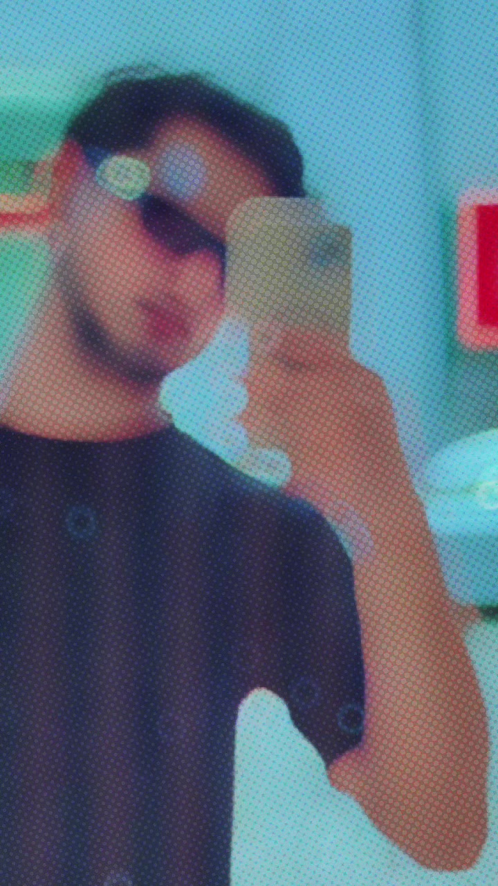 @Awais🐇