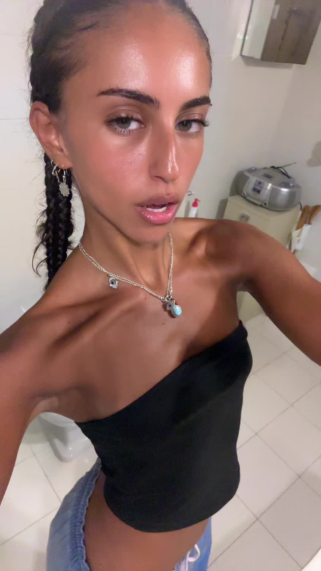@anna