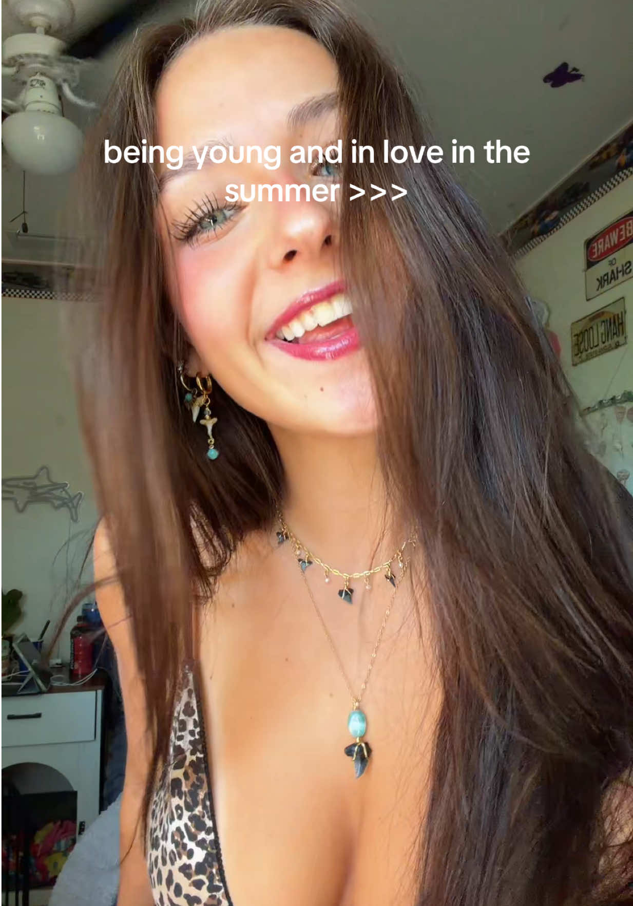 @ari🌅🌞🐚🦈