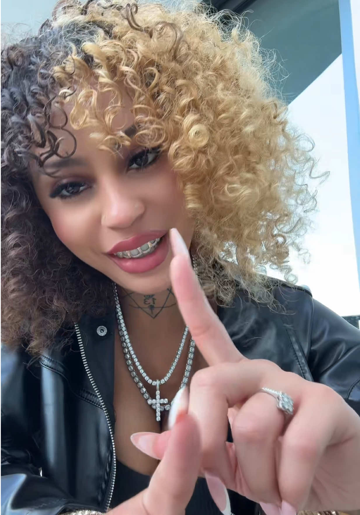 @TyNadia🧞♀️