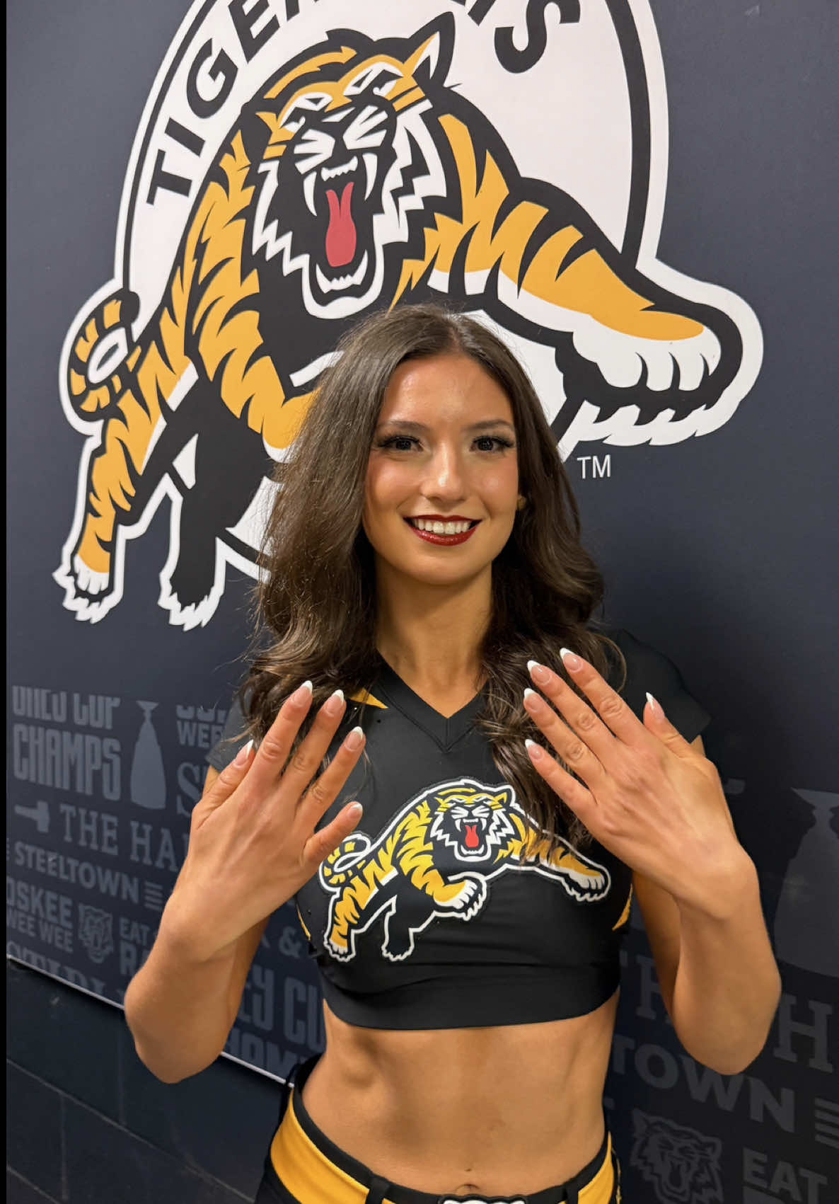 @TICATS DANCE & CHEER