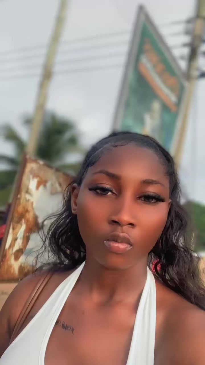 @🎀Dat gal &Auml;řķ&oslash;ş&uuml;&auml;ħ 🎀🛍️