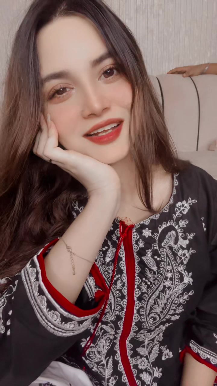 @Emaan🕊️✨