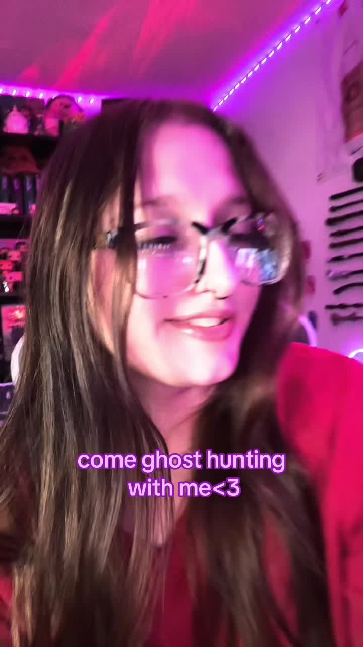@halesbalesgames | Twitch 𐙚 ̊