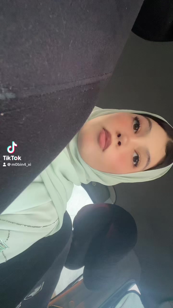 @M0bin4_xi